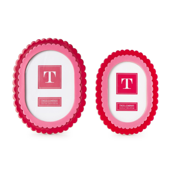 Pink Oval Scallop Frame
