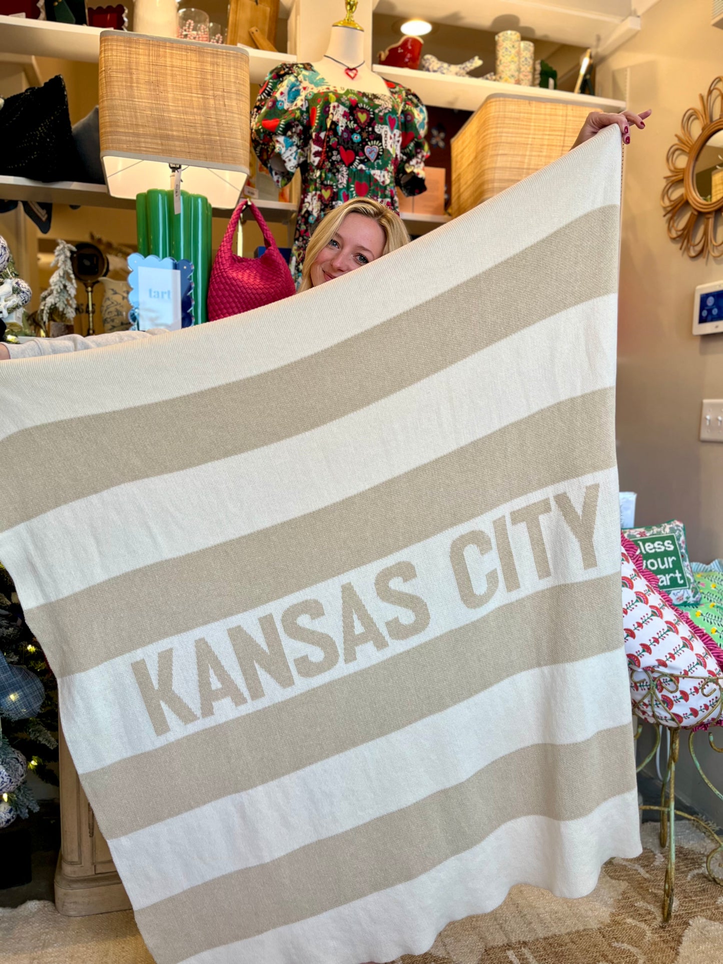 Kansas City Throw - White and Oatmeal