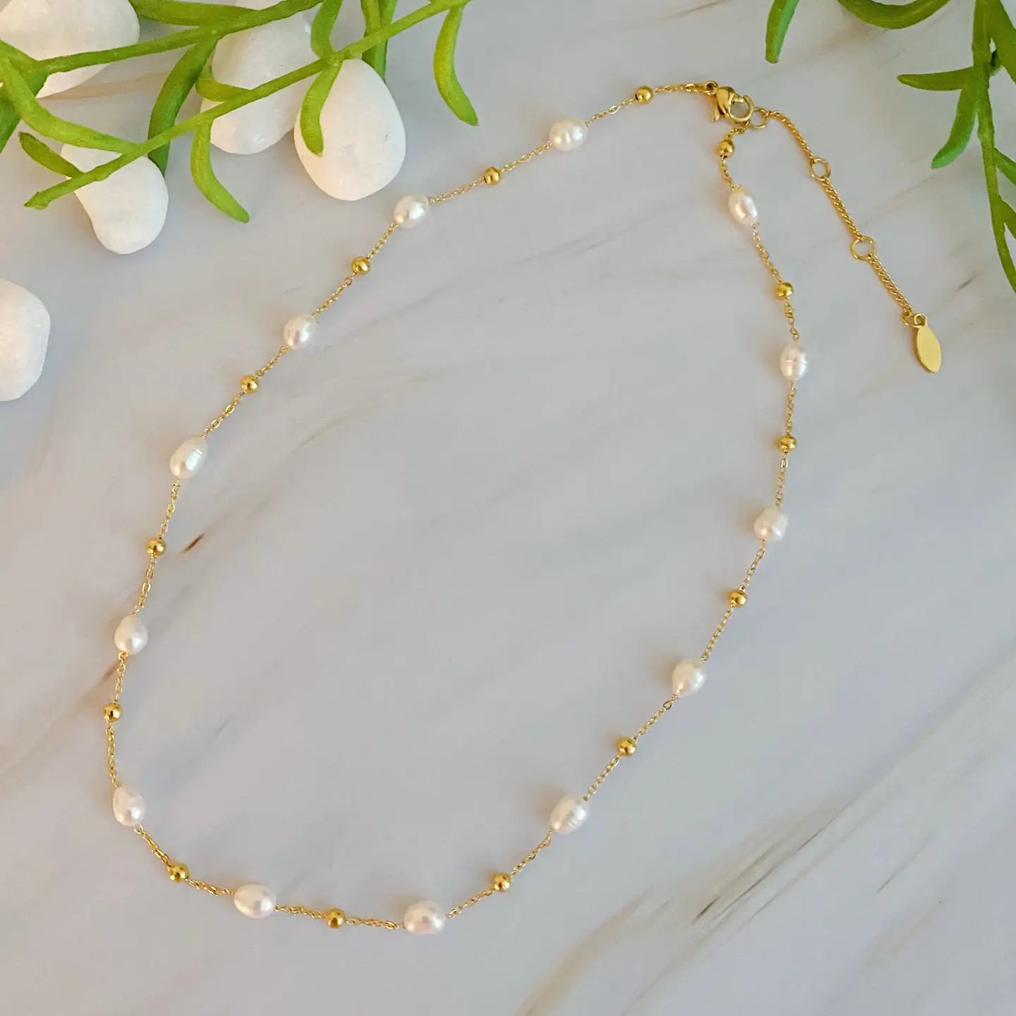 Avery Pearl Necklace