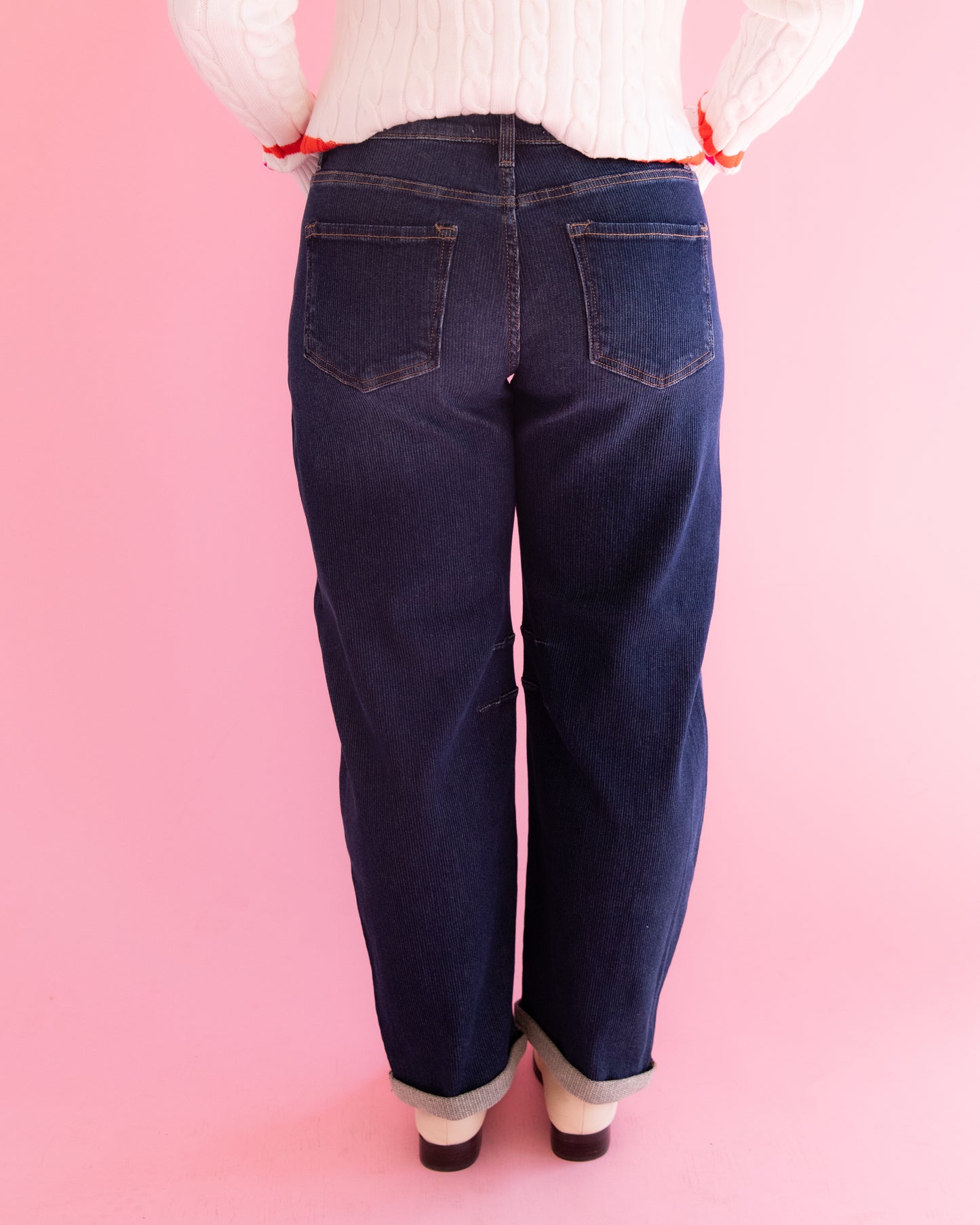 Anna Dark Textured Barrel Jeans