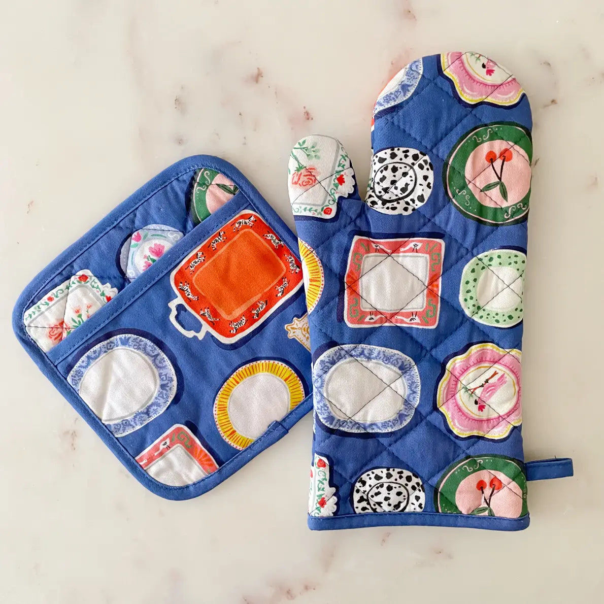 Vibrant Dinner Plate Pattern Oven Mitt and Pot Holder Set