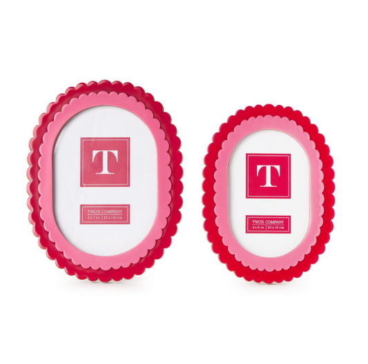 Pink Oval Scallop Frame